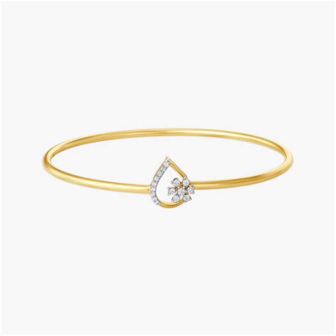 Timeless Fancy Diamond Bangle