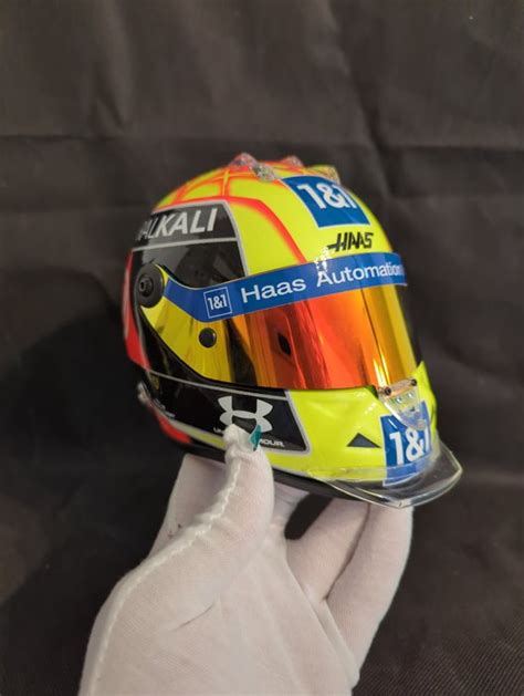 Mick Schumacher - 2022 - 1/2 scale helmet - Catawiki