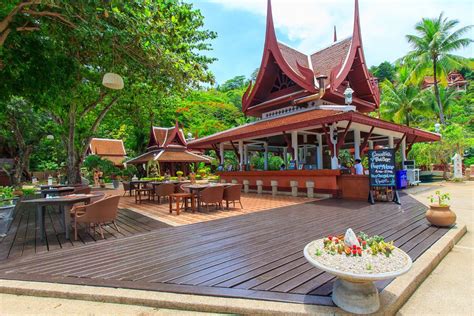 Crocodile Pool Bar Partners Thavorn Beach Village Resort And Spa