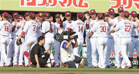 「いくらなんでも情けない」2日間33失点からの躍進、楽天交流戦初優勝に今江敏晃監督「やっと、笑える！」：「おっ！」でつながる地元密着のスポーツ