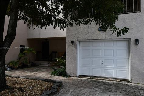 Ne Th Ave Hallandale Beach Fl Townhome Rentals In