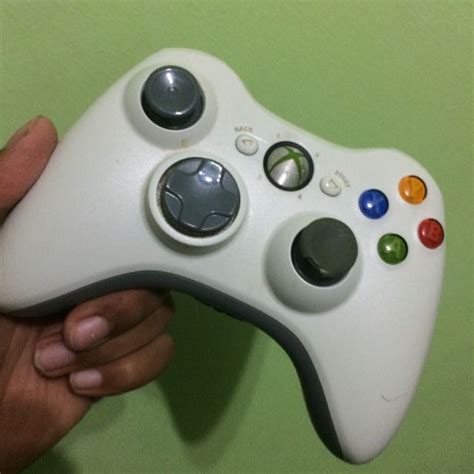 Xbox 360 White Controller, Video Gaming, Gaming Accessories ...