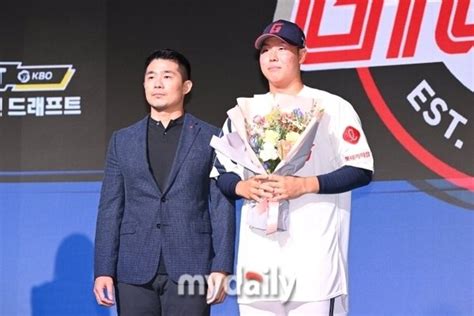 이도류 유망주 전미르 3억원롯데 신인 11명 전원 계약 완료 공식발표 네이트 스포츠