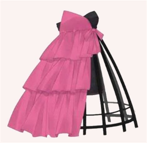 Any tips on recreating this dress in royale high? : r/RoyaleHigh_Roblox