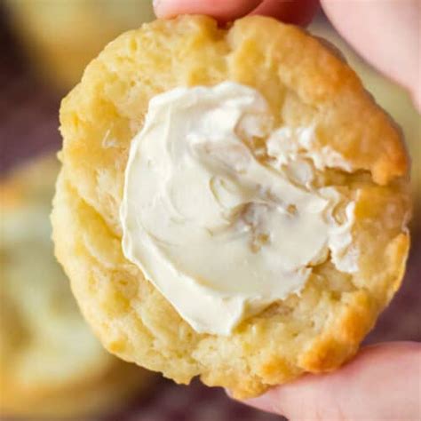 Easy Sour Cream Biscuits Recipe {3 Ingredients!} - Simply Stacie