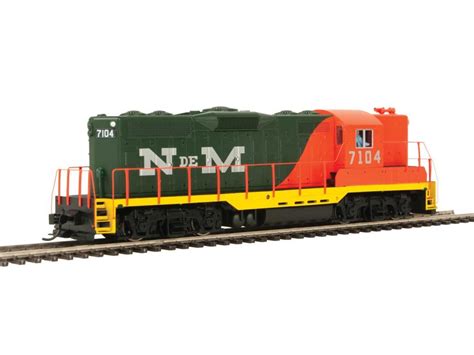 910 10469 NdeM EMD GP9 High Hood Phase II Locomotive 7104 The Western