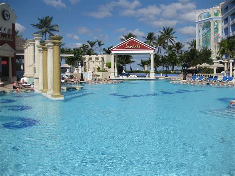 Destination Vacation: Sandals Royal Bahamian . . . impressive in every way