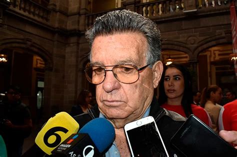 emilio maurer  presidente de club puebla  la fmf sufre accidente