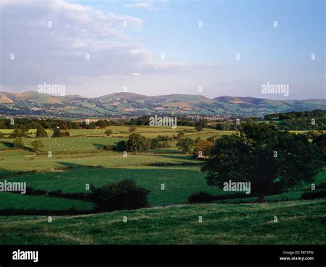 Llanbedr Dyffryn Clwyd Hi Res Stock Photography And Images Alamy