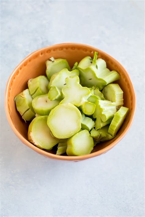 8 Tasty Ways To Use Broccoli Stems Eating Bird Food