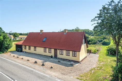 Sommerhus P Landet I Langeland Fyn Og Er Sol Og Strand