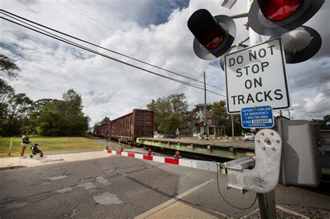 Womans Death Ruled Suicide After Freight Train Strikes Suv Cops Say