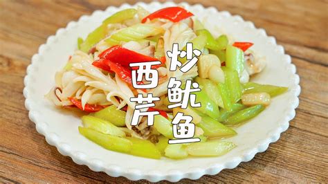 芹菜炒魷魚｜家常菜做法｜鮮香脆口，原汁原味，比飯店的還好吃【山哥山嫂】 Youtube