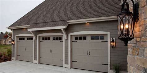 Garage Door Colors: Trends for Dallas Homes