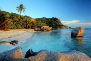 Seychelles - World's Exotic Beaches