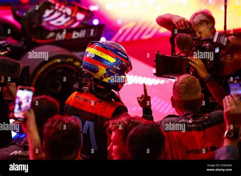 PIASTRI Oscar aus McLaren F1 Team MCL60 célèbre sa victoire en