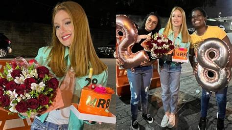 Marina Ruy Barbosa Ganha Festa E Bolo Dos F S Surpresa Dos Marin Ticos