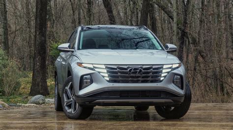 Hyundai Tucson Phev Review Plug In Hybrid Promises Easy