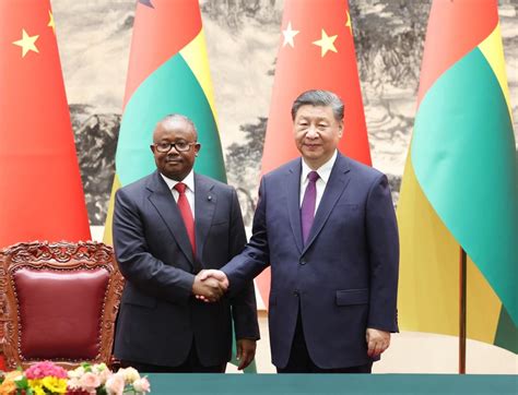 Presidentes da China e da Guiné Bissau realizam conversações e elevam