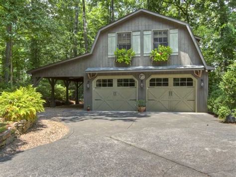 537 Hillside Drive The Definition Of Dutch Colonial Dutch Colonial