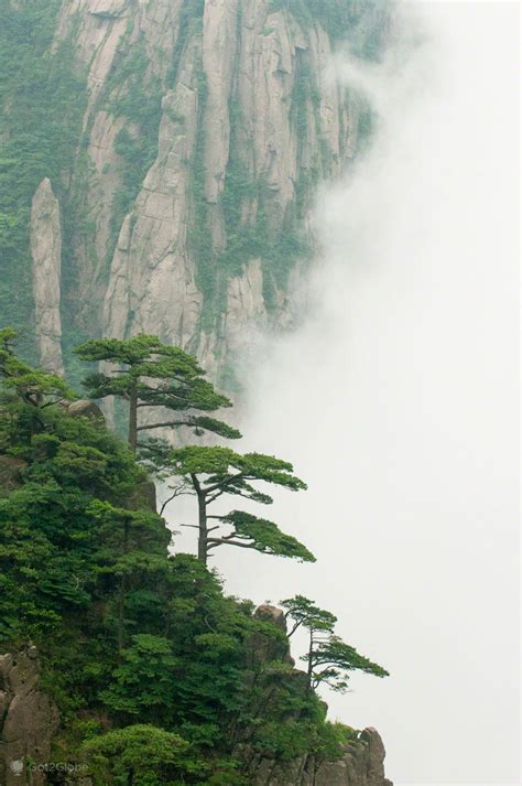 Huang Shan As Montanhas Amarelas Dos Picos Flutuantes China