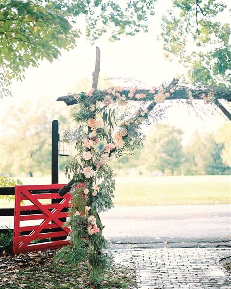 Wedding Arches That Will Instantly Upgrade Your Ceremony Wedding