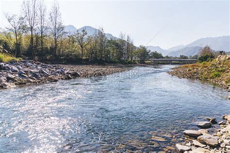 山间流水河流高清图片下载 正版图片500437238 摄图网