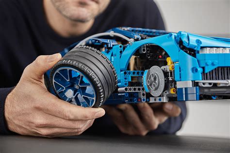 42083 LEGO Technic Bugatti Chiron-39 - The Brothers Brick | The ...