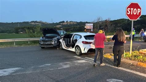 Incidente Stradale Sette Feriti Anche Due Bambini Il Giunco