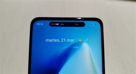 Realme lanza en España por 230 euros el Realme C55 móvil con isla