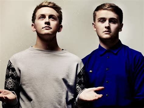 Latch Disclosure Singer