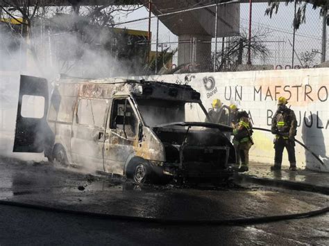 Incendio Consume Ambulancia Del Imss En La Colonia Moderna Telediario