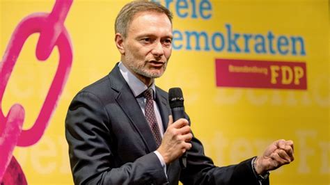 Christian Lindner News Gr Nen Politiker Kritisiert Geraune Von Zeuge