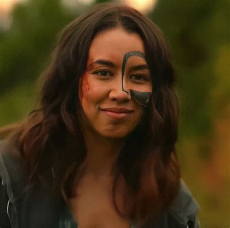 Pin By Potterhead007 On The 100 Tv Show The 100 Show The 100 Clexa