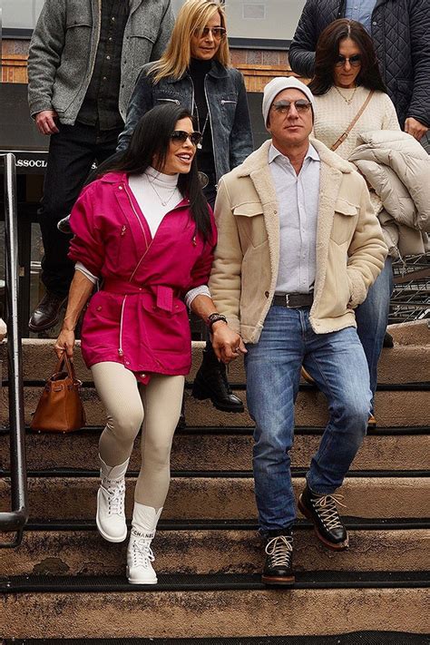 Lauren Sanchez In Leggings With Jeff Bezos In Aspen Photos Hollywood