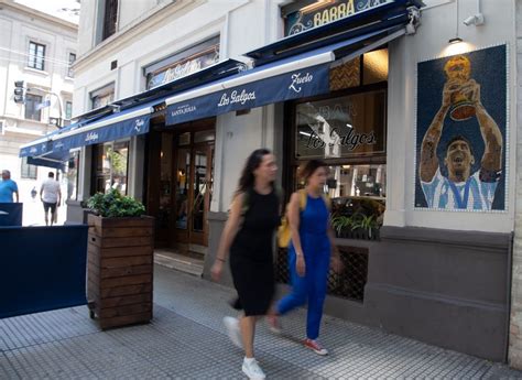 La Ciudad De Buenos Aires Tiene Un Nuevo Mural De Messi Billiken