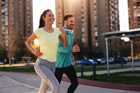 O que são exercícios aeróbicos Benefícios impacto no treino e mais