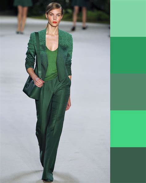 COLORI da ABBINARE al VERDE tutte le possibilità per look originali