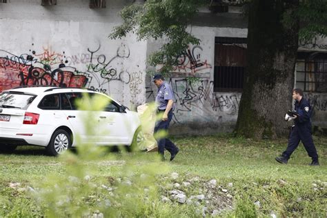 TRAGEDIJA U SISKU Vlasnik 38 I Radnik 22 Kamenoklesarskog Obrta