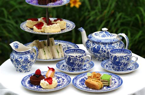 How To Enjoy A Quintessentially English Afternoon Tea At Home Luxury