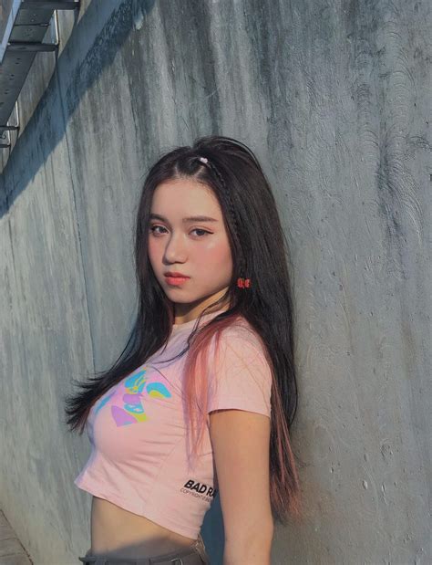 Qu Nh Nga Hot Face Pr