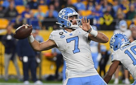UNC's Sam Howell Could Miss Wofford Game with Upper-Body Injury, per HC