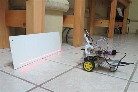 Universitarios De Baja California Crean Robot Que Se Controla Con La