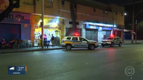 Vídeo Homem é Esfaqueado Em Bar Do Centro De Bh Mg1 G1