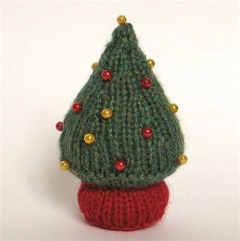 Adorable Christmas Themed Knitting Patterns