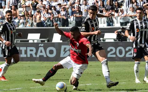 Atlético MG e Atlético GO empatam em jogo de poucas emoções veja vídeo