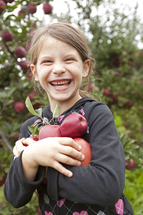 Gemüse und Obst Kindern gesundes Essen schmackhaft machen