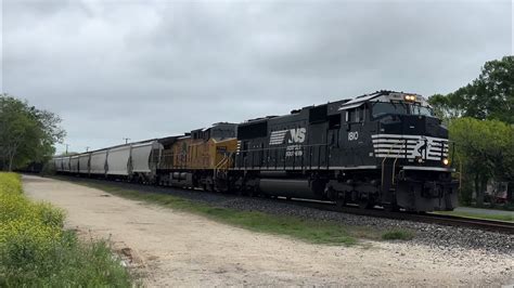 NS SD70ACC Leads 2x2x0 Union Pacific Manifest UP Laredo Sub NS 1810