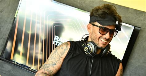 News Radioitalia Fabrizio Moro A Radio Italia A Ottobre Esce