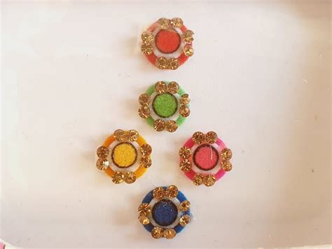 Prc Round Coloured Crystal Fancy Bindis Mystikalzen